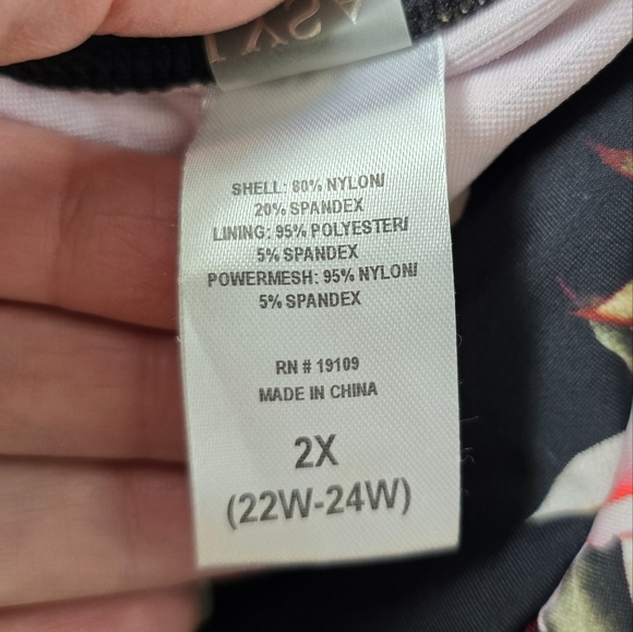 LYSA Floral One Piece Kylie Swimsuit UPF 50+ 2X 22W/24W - Picture 9 of 10